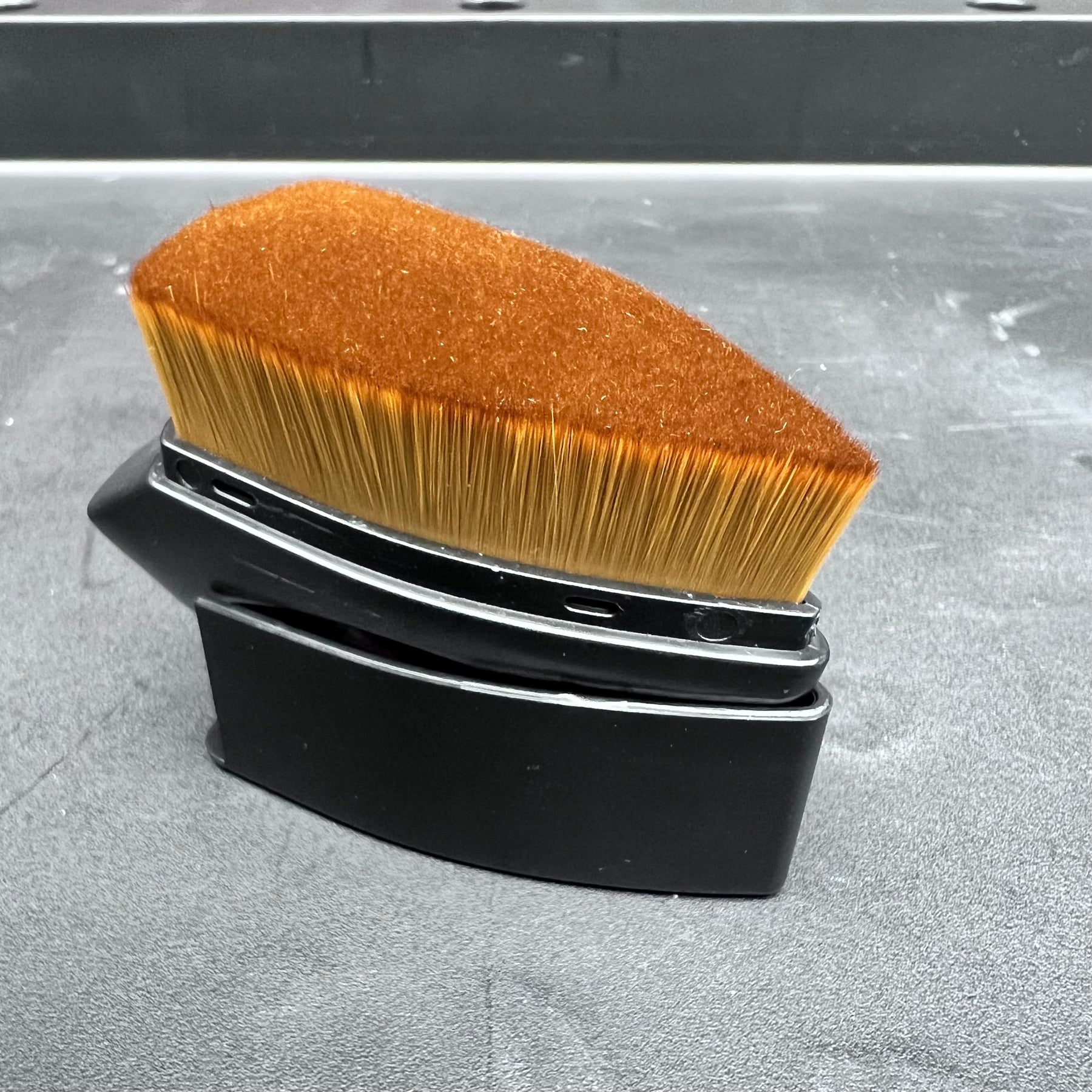ULTRA DETAILING BRUSH